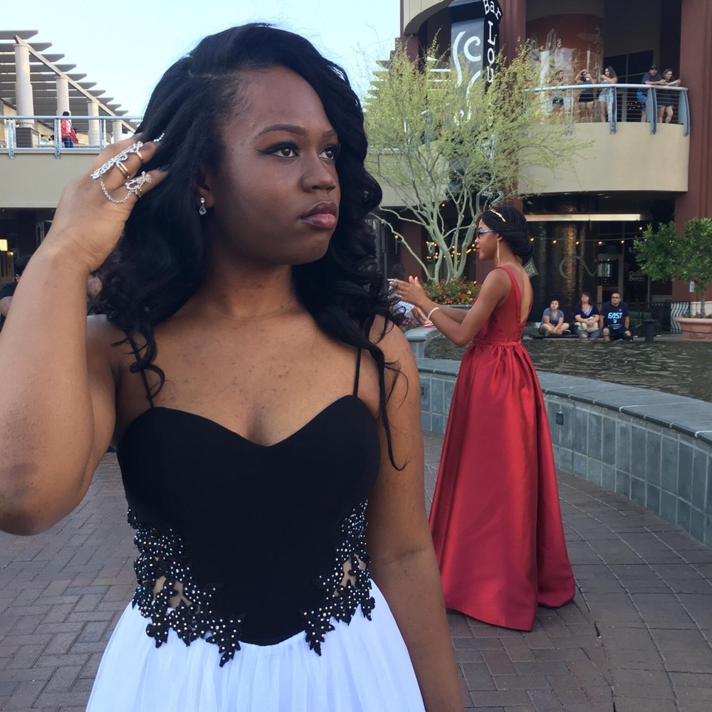 Black and white Ball gown - Picture 6 of 8
